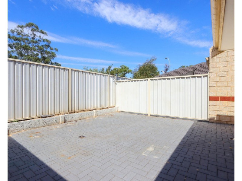 9/16 Andrea Way, Queens Park WA 6107