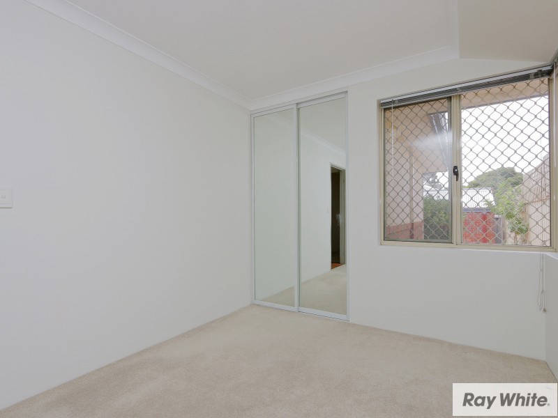 6/13 Norman Street, St James WA 6102