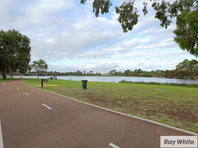 34 Wendouree Rd, Wilson WA 6107