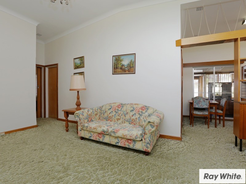 34 Wendouree Rd, Wilson WA 6107