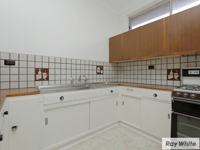 34 Wendouree Rd, Wilson WA 6107