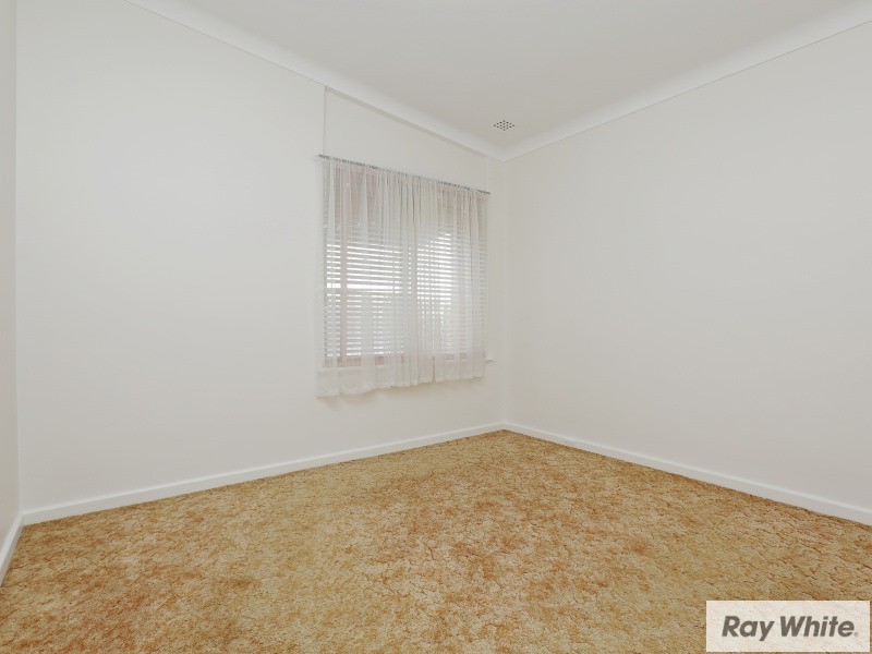 34 Wendouree Rd, Wilson WA 6107