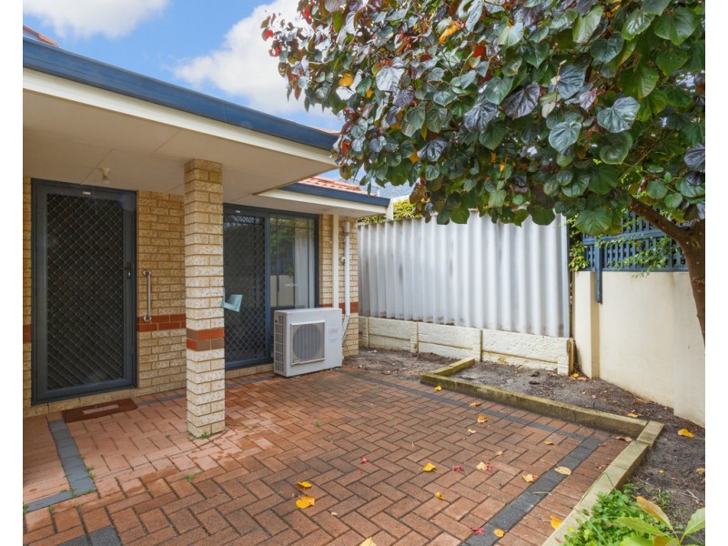 10/2 Boundary Rd, St James WA 6102