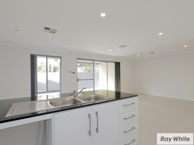 9A Halsey Close, Cannington WA 6107