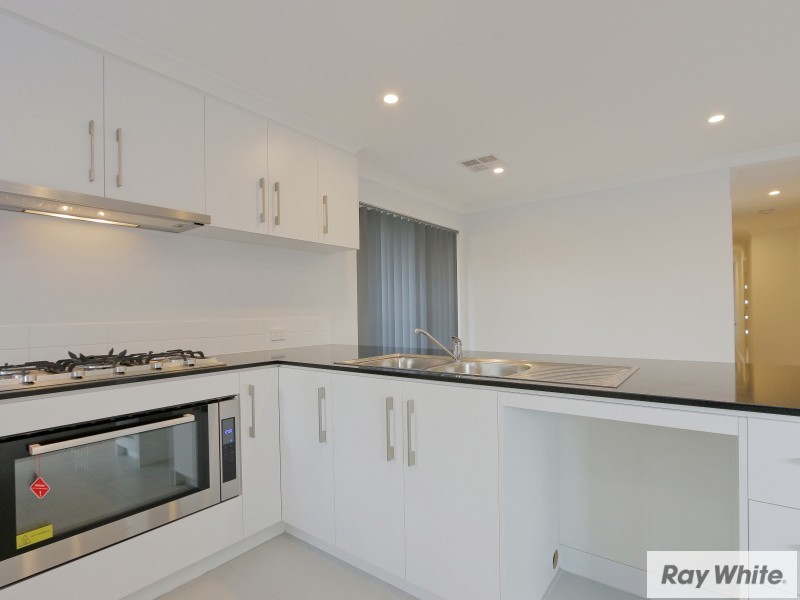 9B Halsey Close, Cannington WA 6107