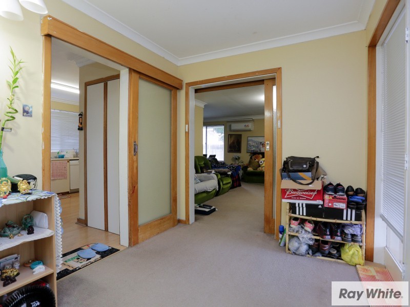 31 Gotha Way, Forrestfield WA 6058