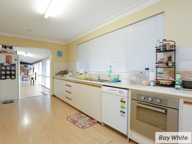 31 Gotha Way, Forrestfield WA 6058