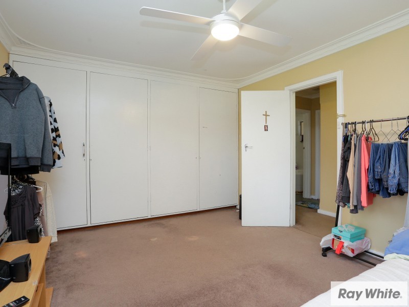 31 Gotha Way, Forrestfield WA 6058