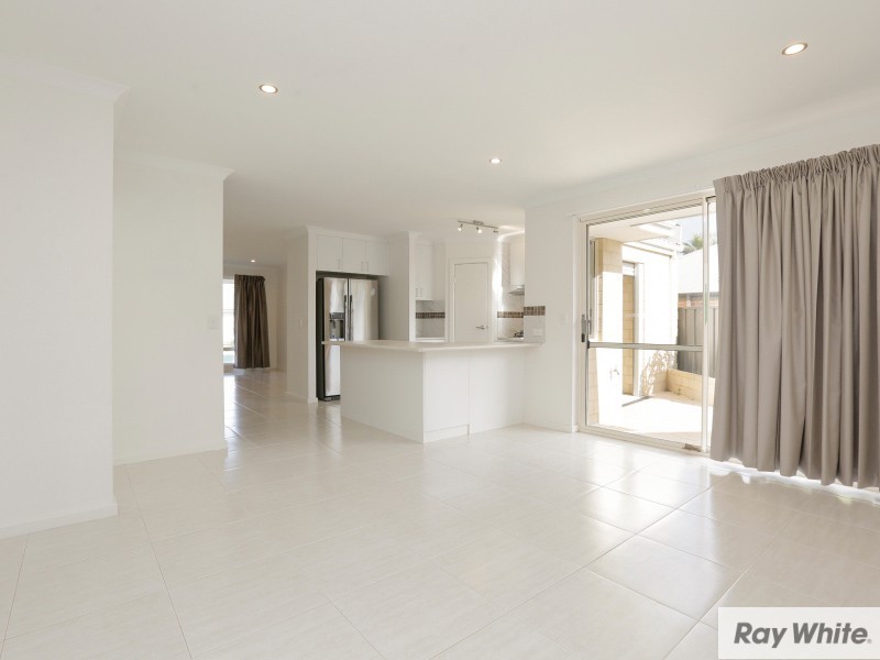 2B Bagoda Street, Queens Park WA 6107