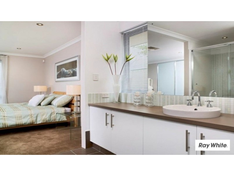 11 Toledo Close, Cannington WA 6107