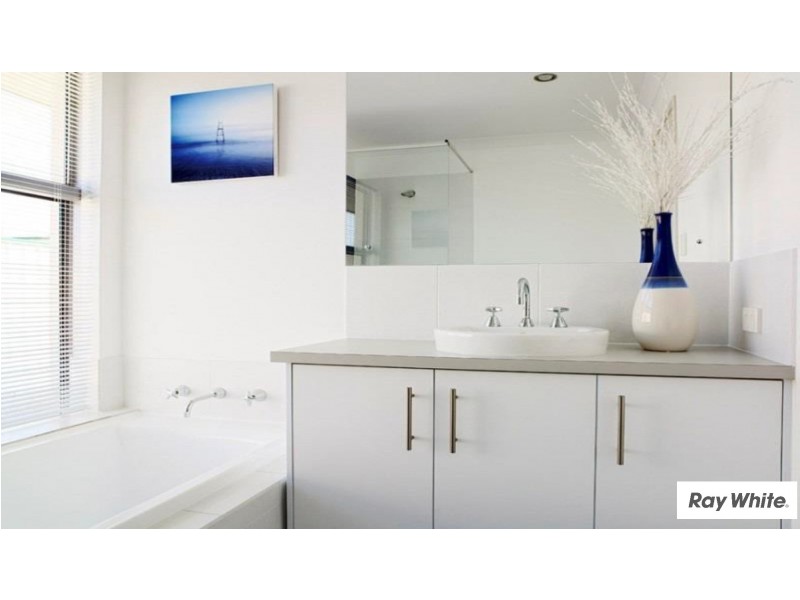 11 Toledo Close, Cannington WA 6107