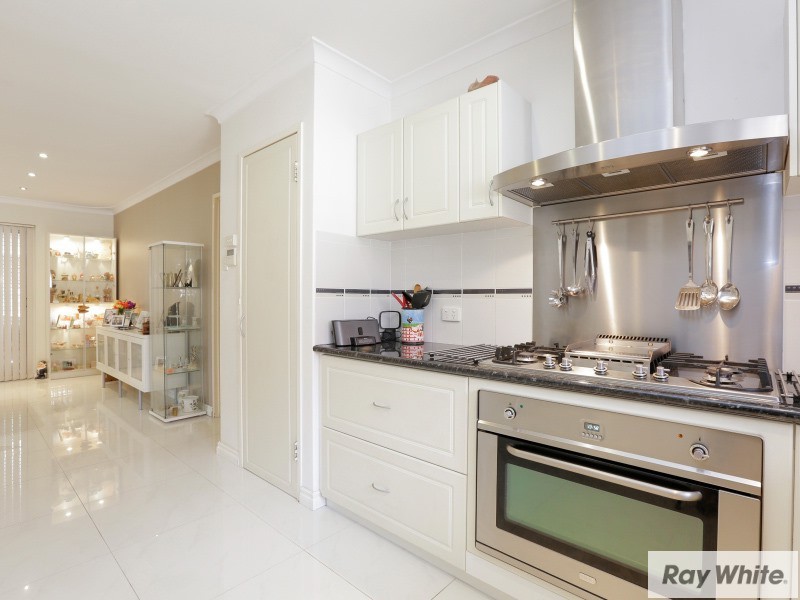 76 Elizabeth St, East Cannington WA 6107