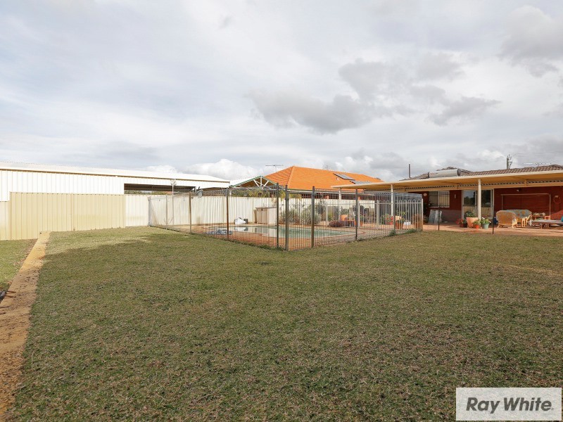 76 Elizabeth St, East Cannington WA 6107