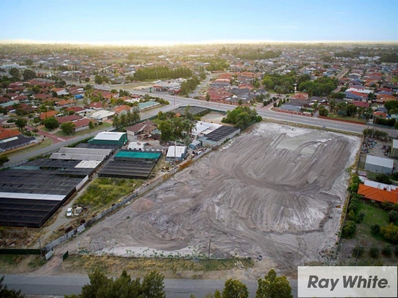 24 Nicholson Court, Canning Vale WA 6155