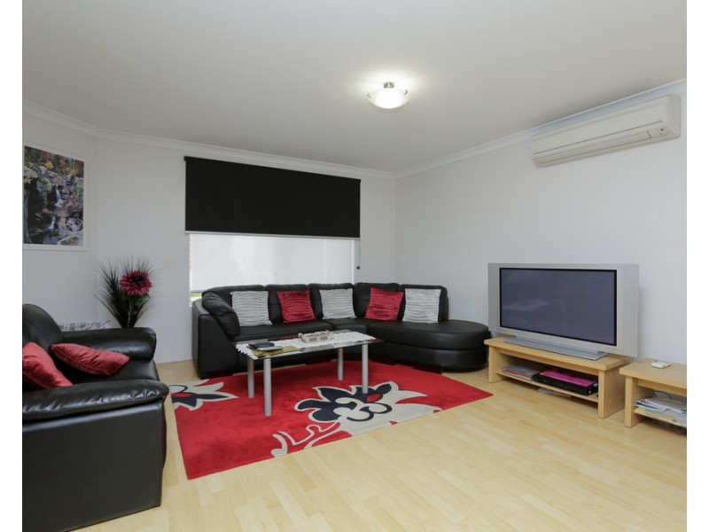 6/13 Bickley Rd, Cannington WA 6107