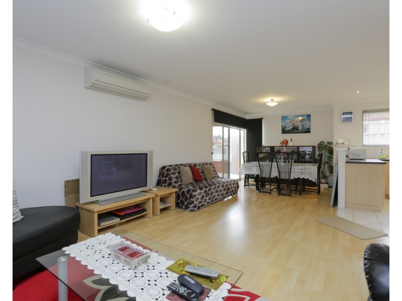 6/13 Bickley Rd, Cannington WA 6107