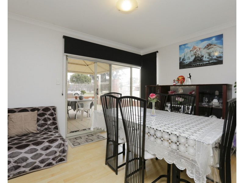 6/13 Bickley Rd, Cannington WA 6107