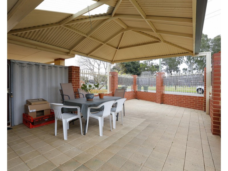 6/13 Bickley Rd, Cannington WA 6107