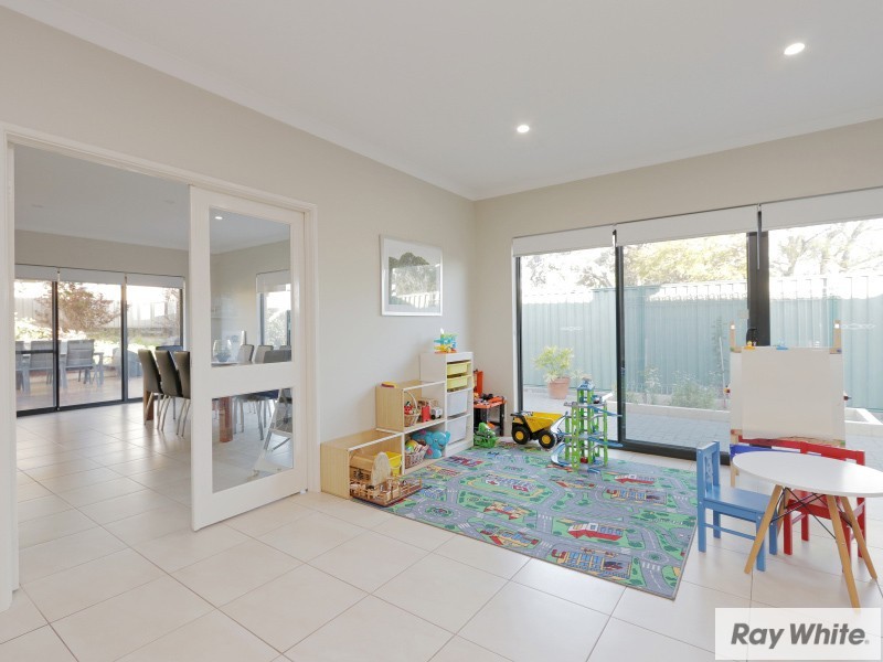 5 Seville Road, Forrestfield WA 6058