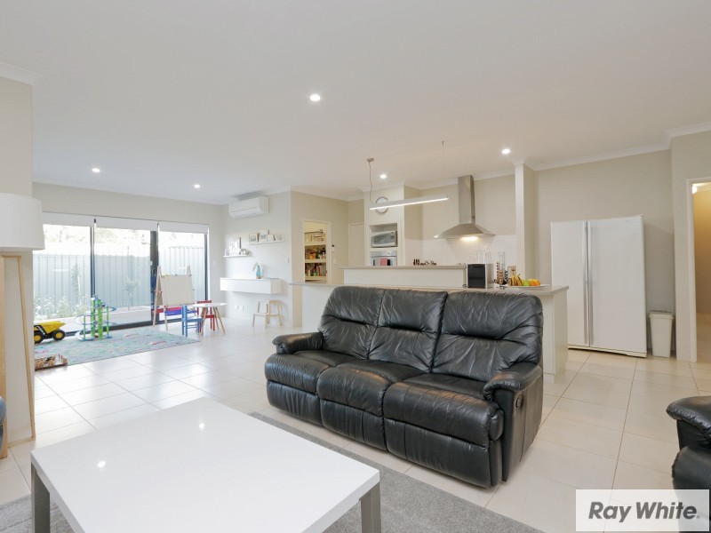 5 Seville Road, Forrestfield WA 6058