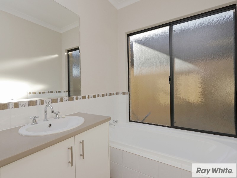 5 Seville Road, Forrestfield WA 6058