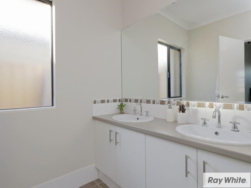 5 Seville Road, Forrestfield WA 6058