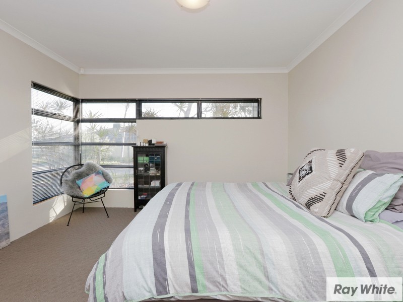 5 Seville Road, Forrestfield WA 6058