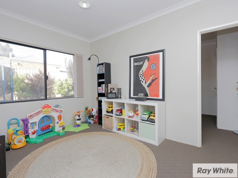 5 Seville Road, Forrestfield WA 6058