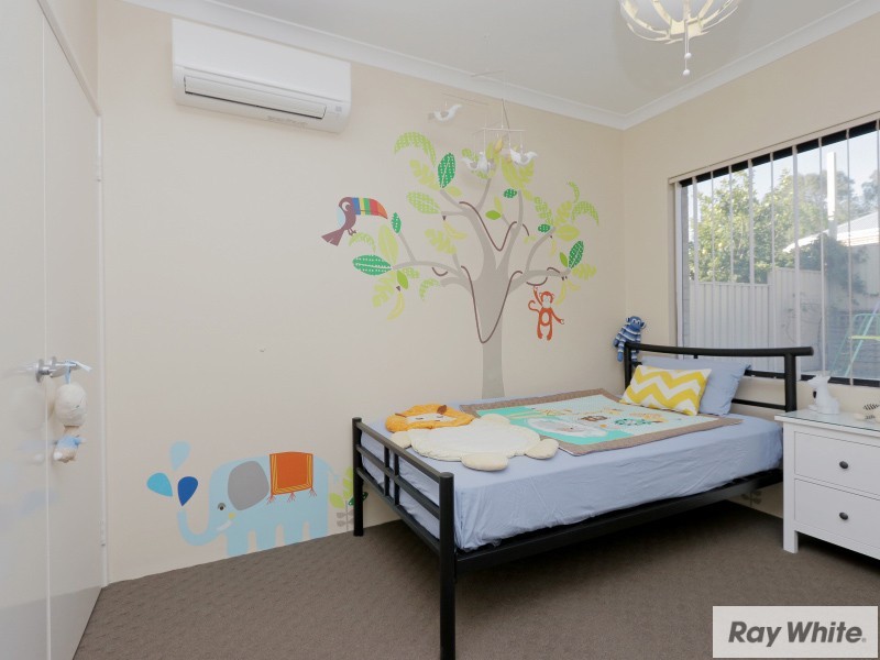 5 Seville Road, Forrestfield WA 6058