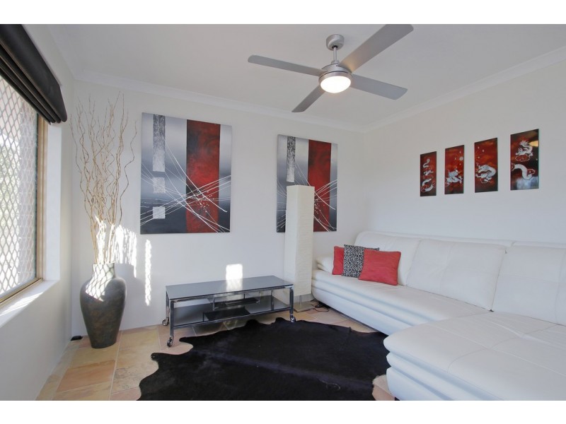 9 Torwood Close, Maddington WA 6109