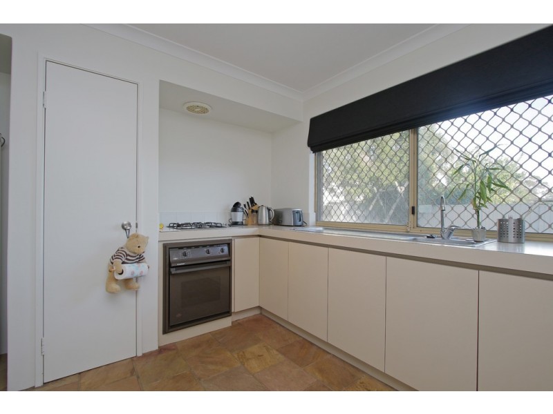 9 Torwood Close, Maddington WA 6109