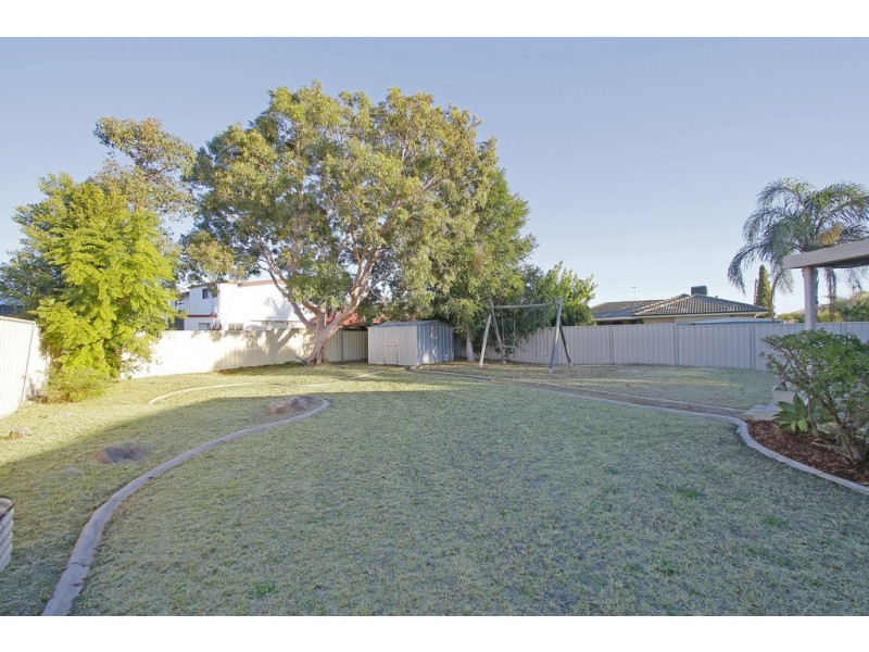 9 Torwood Close, Maddington WA 6109