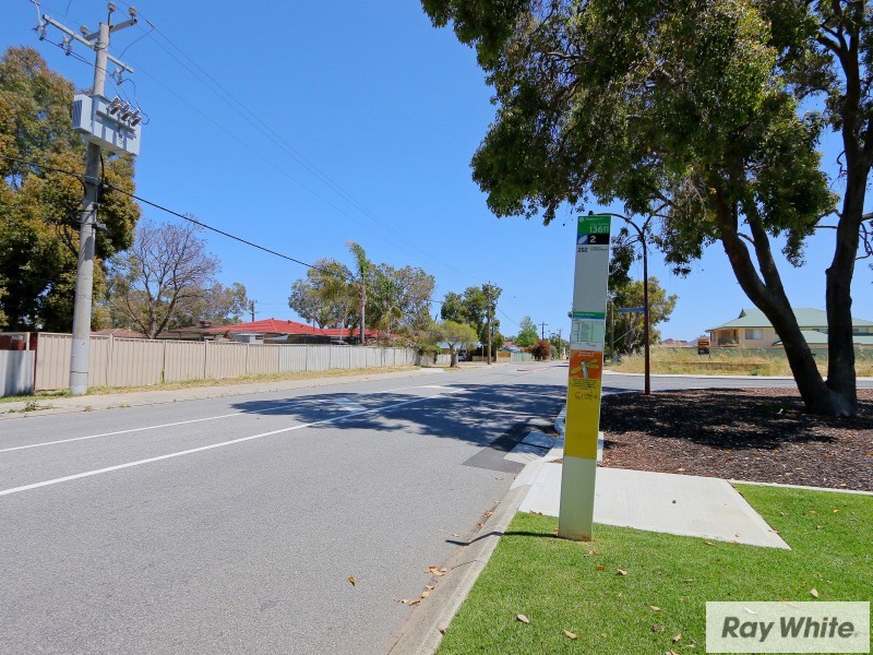 1/100 Elizabeth St, Beckenham WA 6107