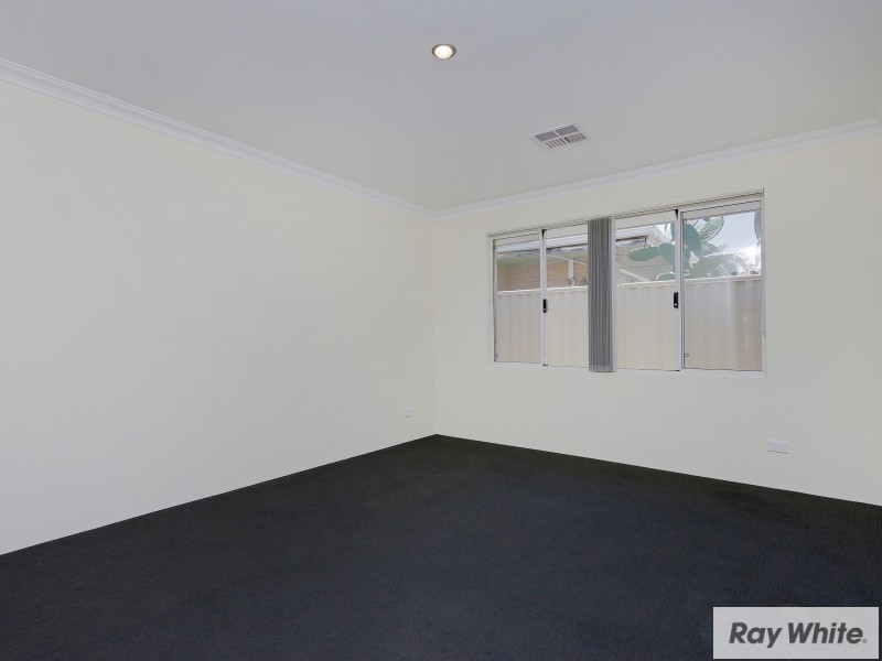 1/100 Elizabeth St, Beckenham WA 6107