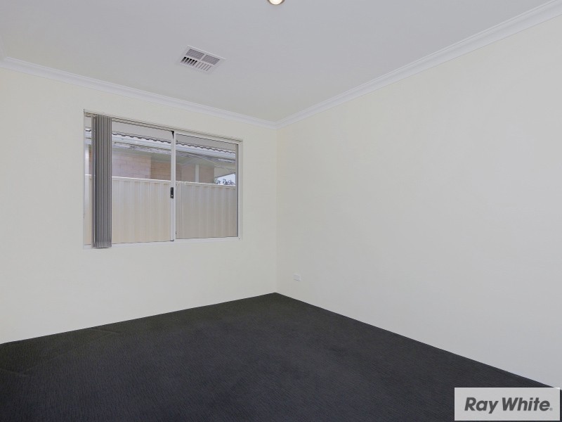 1/100 Elizabeth St, Beckenham WA 6107