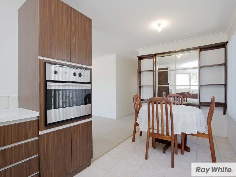 112 Railway Parade, Queens Park WA 6107