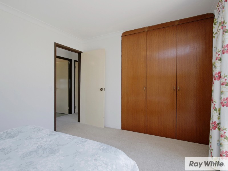 112 Railway Parade, Queens Park WA 6107