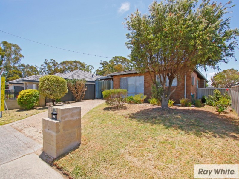 112 Railway Parade, Queens Park WA 6107