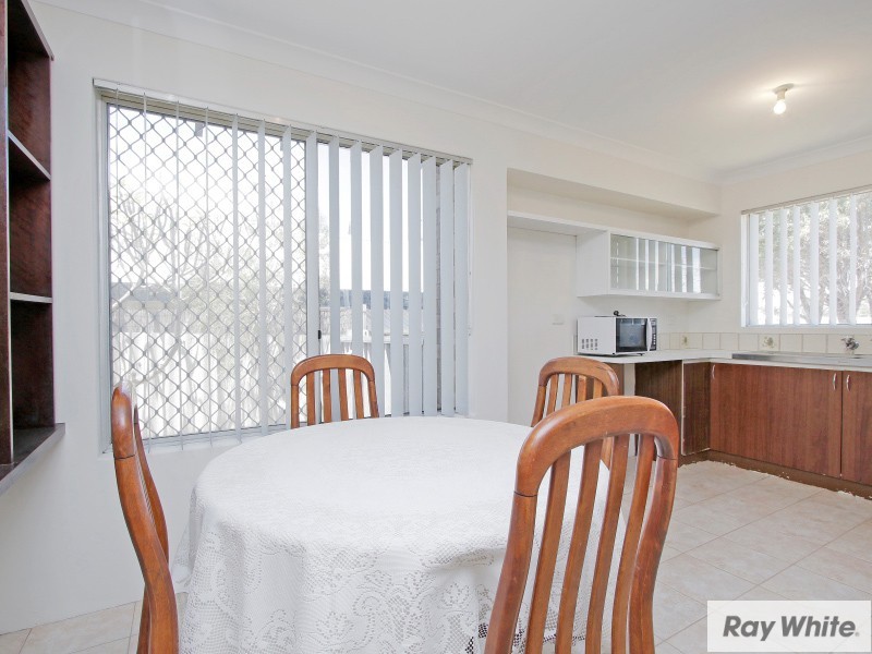 112 Railway Parade, Queens Park WA 6107