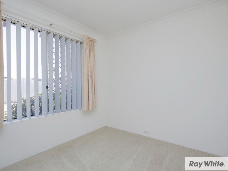 112 Railway Parade, Queens Park WA 6107