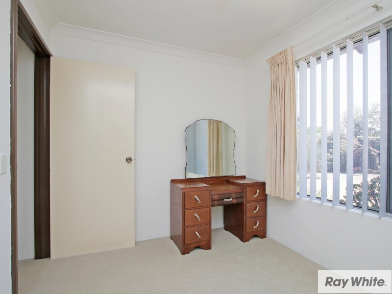 112 Railway Parade, Queens Park WA 6107