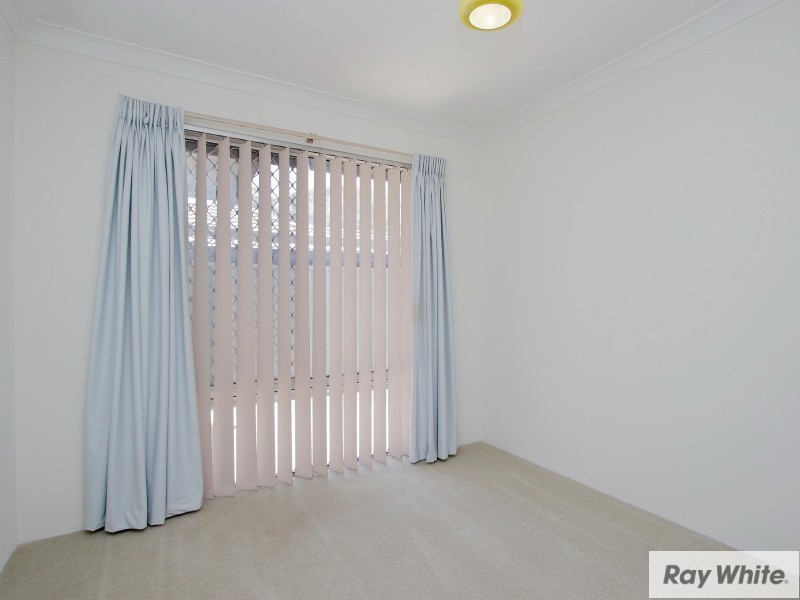 112 Railway Parade, Queens Park WA 6107