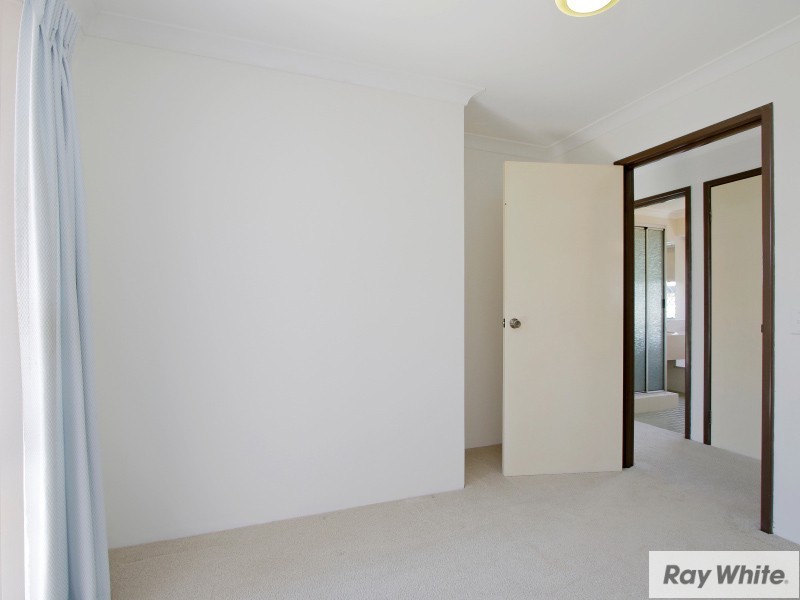 112 Railway Parade, Queens Park WA 6107