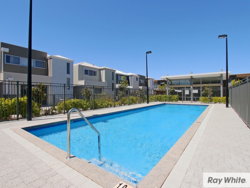 8/158 George St, Queens Park WA 6107