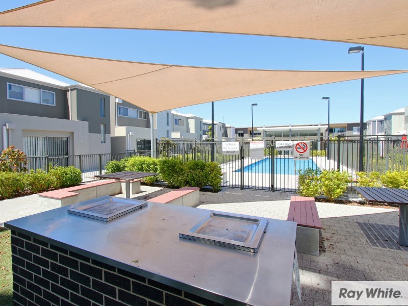 8/158 George St, Queens Park WA 6107