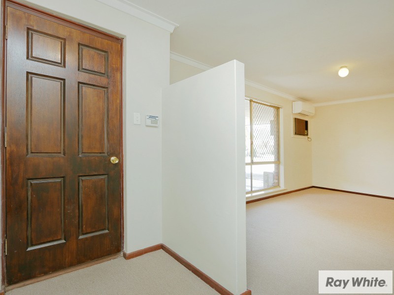 9/13 Chich Place, Cannington WA 6107