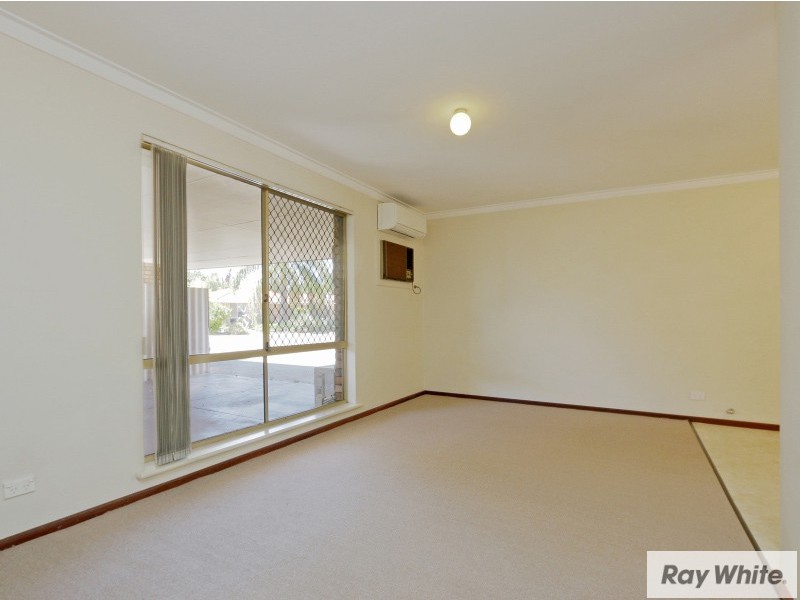 9/13 Chich Place, Cannington WA 6107
