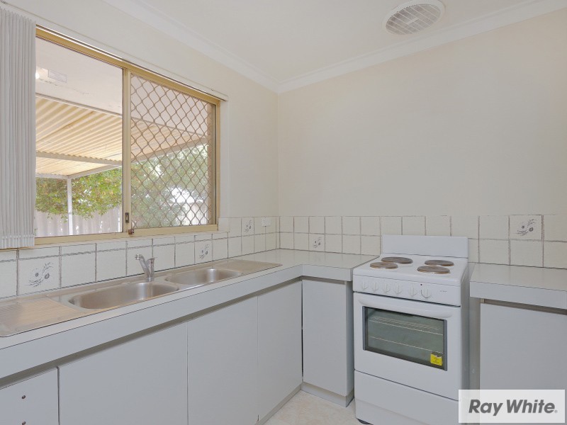 9/13 Chich Place, Cannington WA 6107