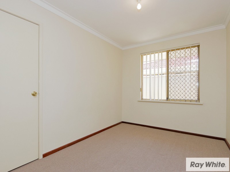 9/13 Chich Place, Cannington WA 6107