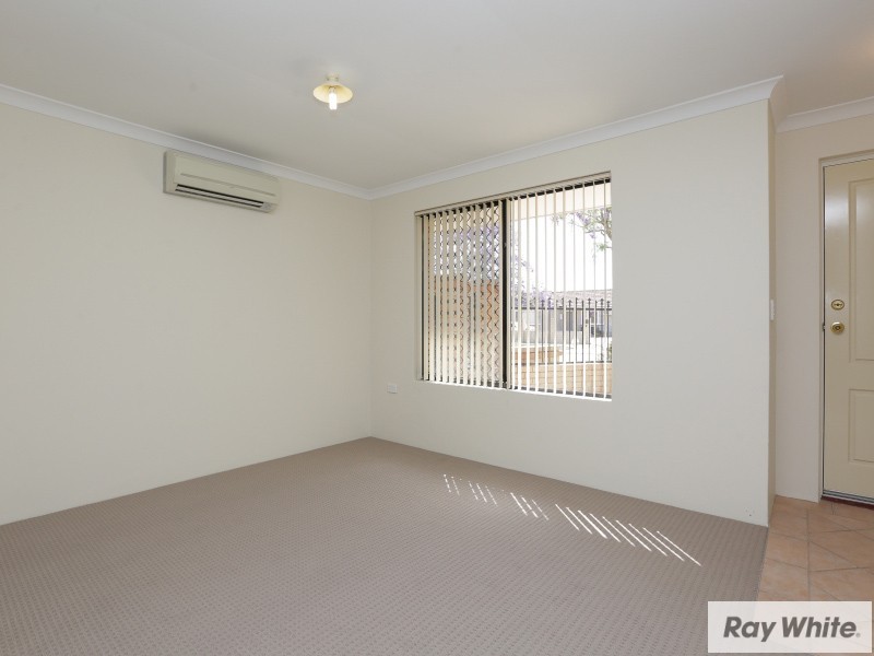 1/11 Wellington Street, Queens Park WA 6107